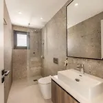 Nissi 1