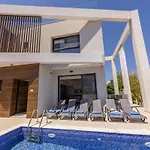 Nissi 1 Villa