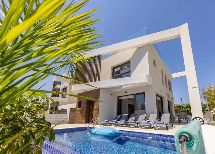 Nissi 1 * アヤナパ